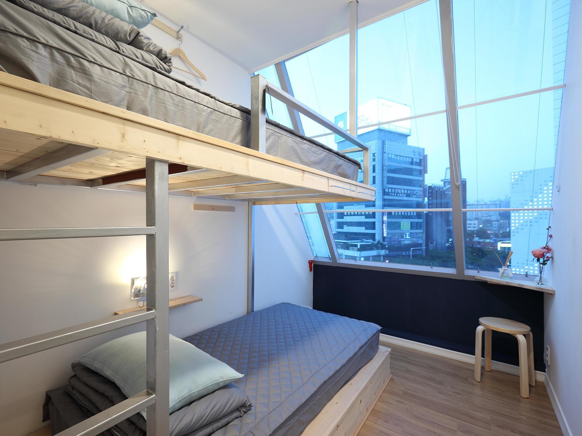 First Guesthouse Busan Esterno foto